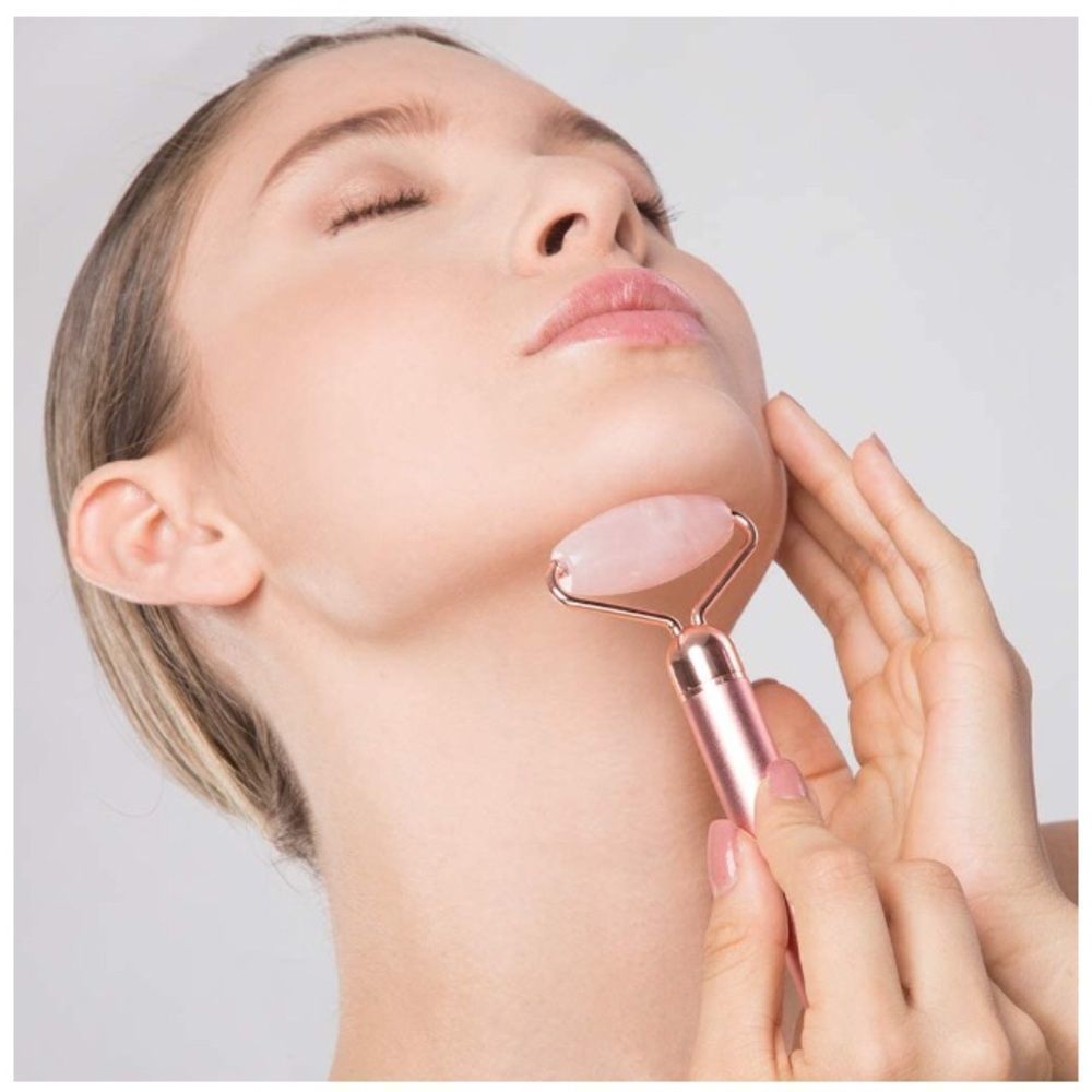 Rose 🌹 Quartz Face Massage Roller - Picture 6 of 8